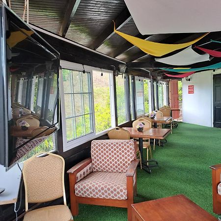 Las Cuevas Beach Lodge Bagian luar foto