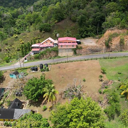 Las Cuevas Beach Lodge Bagian luar foto
