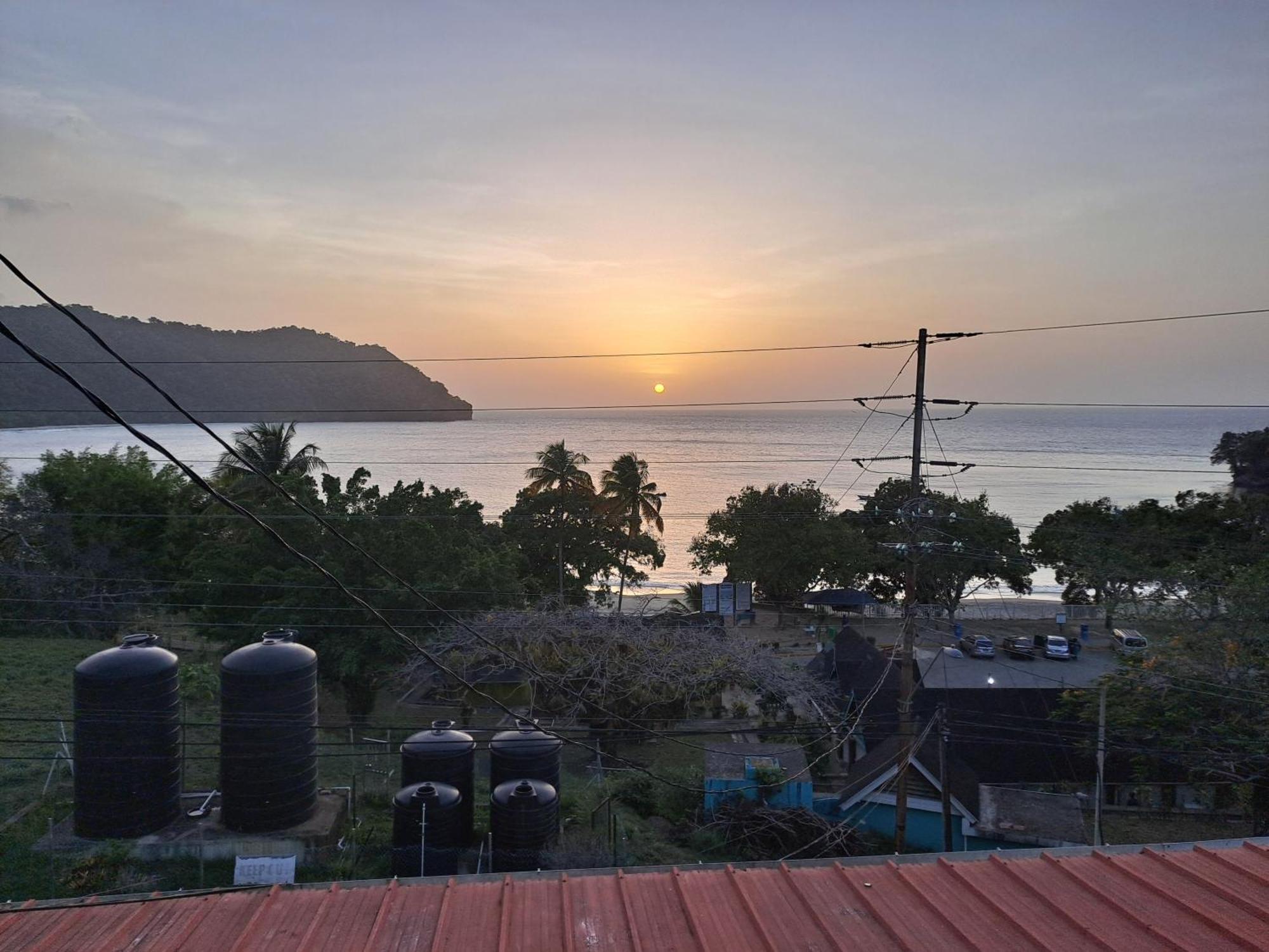 Las Cuevas Beach Lodge Bagian luar foto