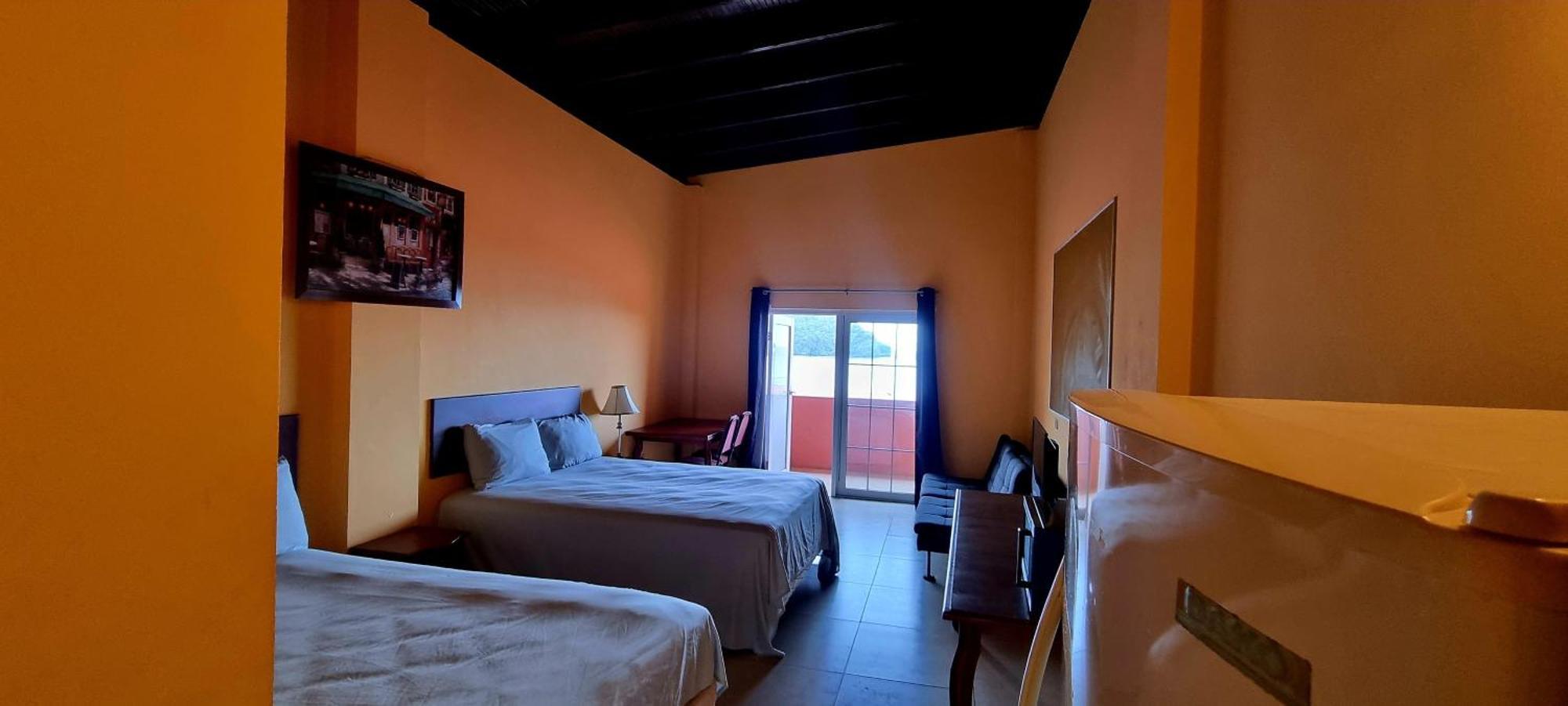 Las Cuevas Beach Lodge Bagian luar foto