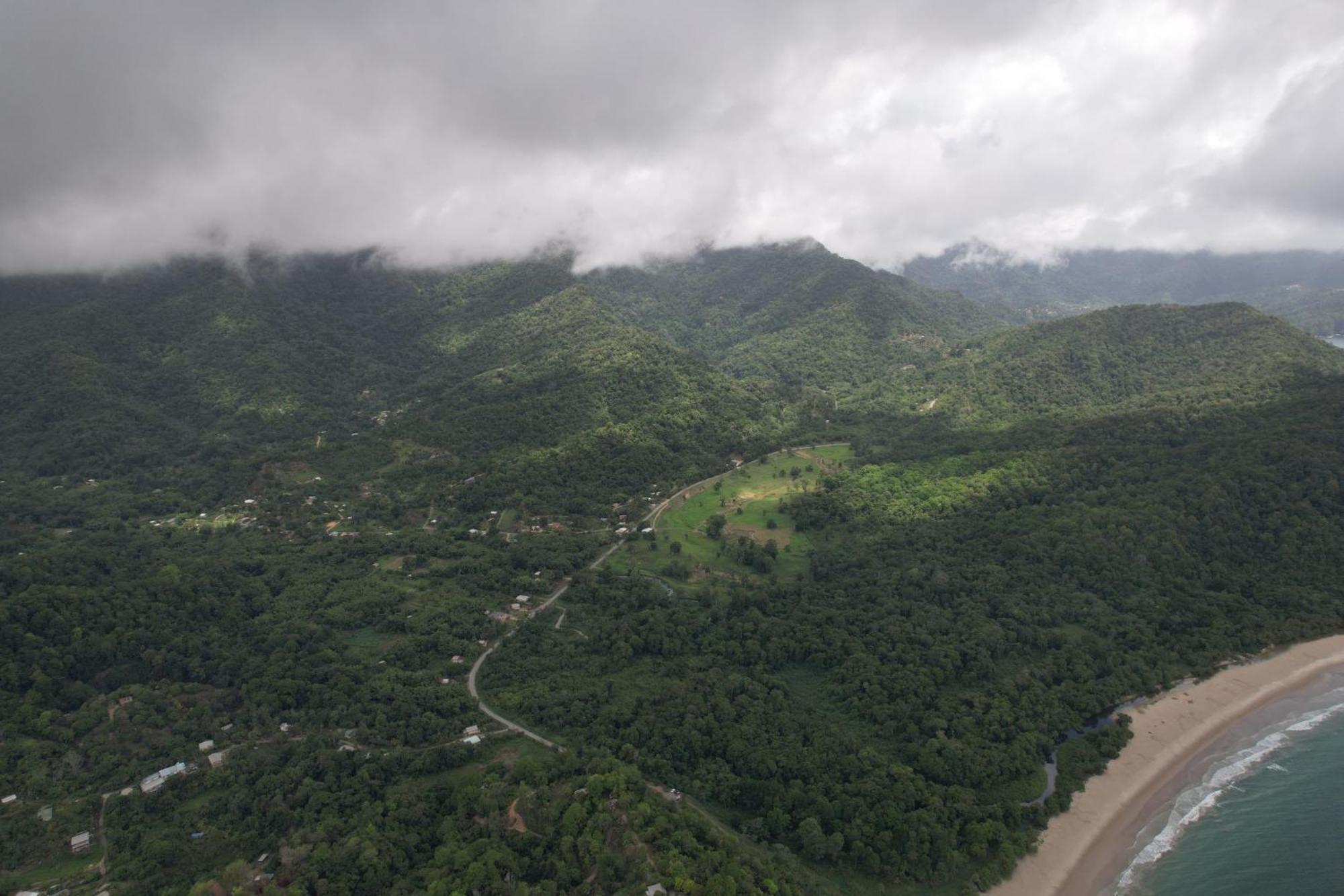 Las Cuevas Beach Lodge Bagian luar foto